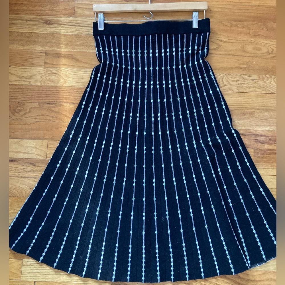 Max Studio Knit Pleated Skirt